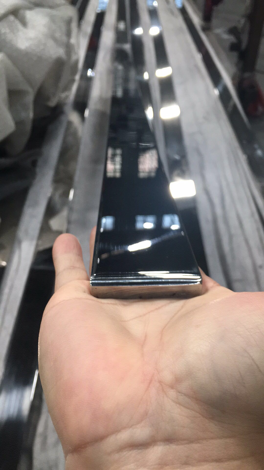 ag凯发k8国际镜面扁钢 1 .jpg